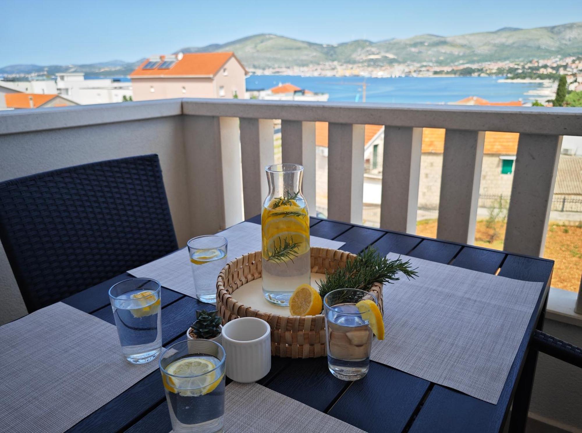 Villa Toncica Trogir Exterior photo